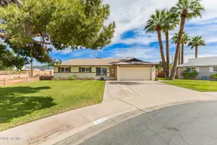 409 E Hermosa Cir, Tempe, AZ 85282 - Photo 1