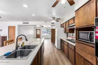409 E Hermosa Circle, Tempe, AZ 85282 - Photo 13
