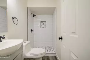 6001 W Pinchot Ave, Phoenix, AZ 85033 - Photo 19