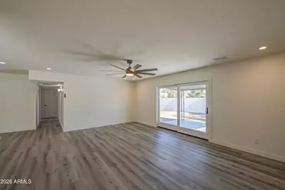 6001 W Pinchot Avenue, Phoenix, AZ 85033 - Photo 9