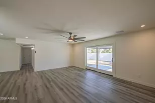 6001 W Pinchot Ave, Phoenix, AZ 85033 - Photo 9