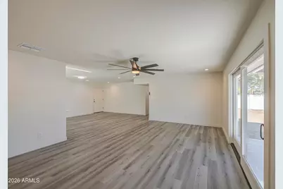 6001 W Pinchot Avenue, Phoenix, AZ 85033 - Photo 9