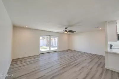 6001 W Pinchot Avenue, Phoenix, AZ 85033 - Photo 11