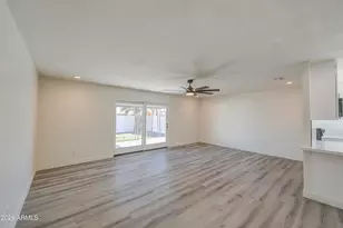 6001 W Pinchot Ave, Phoenix, AZ 85033 - Photo 11