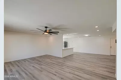 6001 W Pinchot Avenue, Phoenix, AZ 85033 - Photo 11