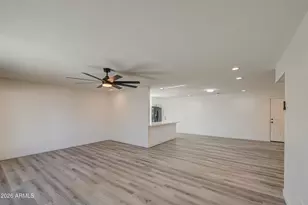 6001 W Pinchot Ave, Phoenix, AZ 85033 - Photo 11