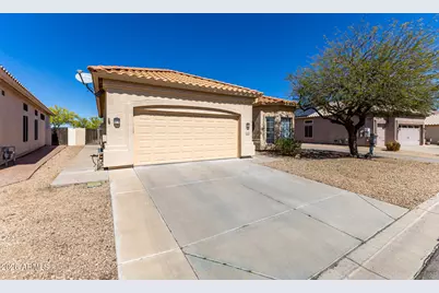 20008 N Coyote Lakes Parkway, Surprise, AZ 85378 - Photo 5