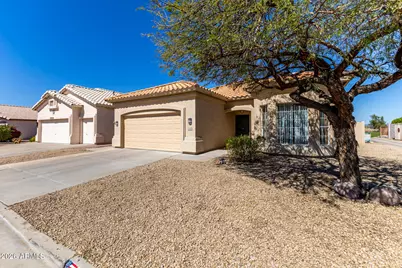 20008 N Coyote Lakes Parkway, Surprise, AZ 85378 - Photo 3