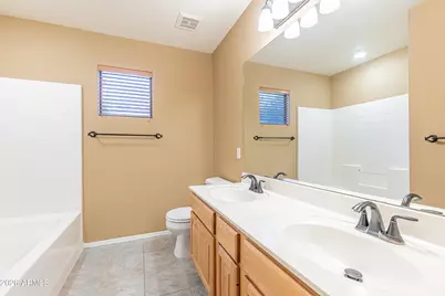 1049 W Vaughn Avenue, Gilbert, AZ 85233 - Photo 27