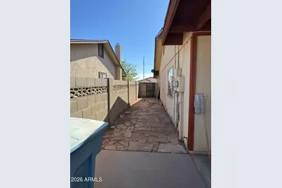 6540 W Hazelwood Street, Phoenix, AZ 85033 - Photo 23