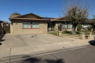 6540 W Hazelwood St, Phoenix, AZ 85033 - Photo 1