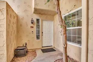 1333 E Morten Ave, Phoenix, AZ 85020 - Photo 3