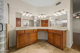 2951 N Carriage Ln, Chandler, AZ 85224 - Photo 17