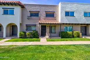 2868 E Clarendon Ave, Phoenix, AZ 85016 - Photo 1