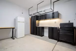 2628 W Huntington Dr, Phoenix, AZ 85041 - Photo 21