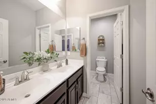 10049 W Angels Ln, Peoria, AZ 85383 - Photo 15