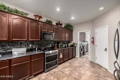 6722 S 76th Drive, Laveen, AZ 85339 - Photo 5