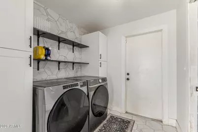 9248 N 36th Drive, Phoenix, AZ 85051 - Photo 23