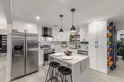 9248 N 36th Drive, Phoenix, AZ 85051 - Photo 9