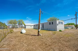 19940 E Palo Verde Ln, Black Canyon City, AZ 85324 - Photo 19