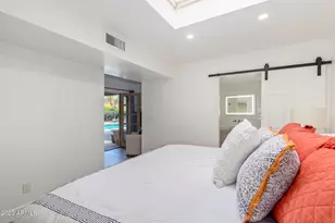 4450 E Camelback Rd, Phoenix, AZ 85018 - Photo 37