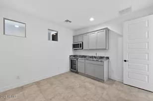 17074 W Hackamore Dr, Surprise, AZ 85387 - Photo 9