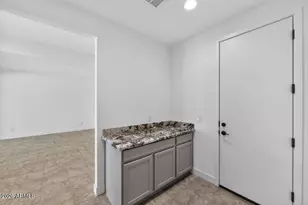 17074 W Hackamore Dr, Surprise, AZ 85387 - Photo 21