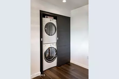 200 W Portland Street #Unit 820, Phoenix, AZ 85003 - Photo 31