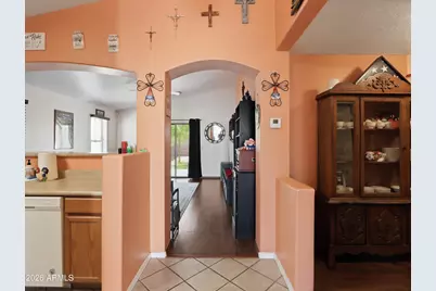 3315 W Sunland Avenue, Phoenix, AZ 85041 - Photo 7