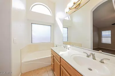 15415 W Lea Lane, Surprise, AZ 85374 - Photo 11