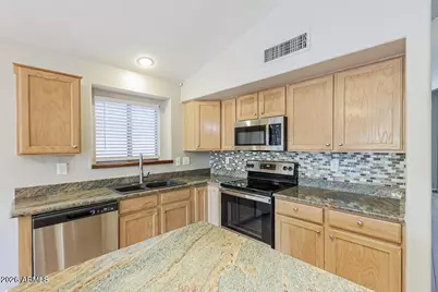 15415 W Lea Lane, Surprise, AZ 85374 - Photo 7