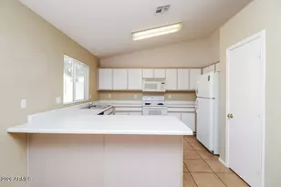 8046 E Fairfield St, Mesa, AZ 85207 - Photo 7