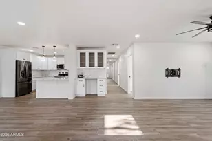 333 E Clarendon Ave, Phoenix, AZ 85012 - Photo 9