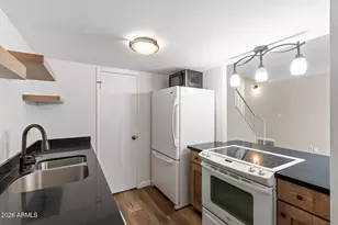 7863 E Keim Dr, Scottsdale, AZ 85250 - Photo 15