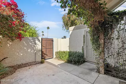 7863 E Keim Drive, Scottsdale, AZ 85250 - Photo 7