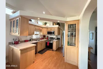 2260 S Seminole Drive, Apache Junction, AZ 85119 - Photo 9