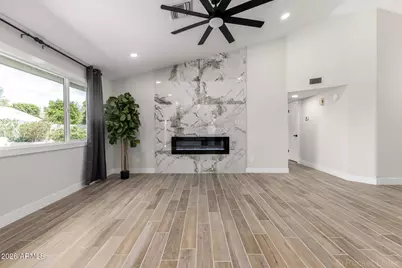 220 W Oraibi Drive, Phoenix, AZ 85027 - Photo 7