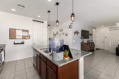 4390 W Kirkland Avenue, San Tan Valley, AZ 85144 - Photo 11