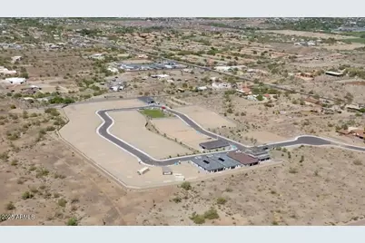 10231 S 20th Lane, Phoenix, AZ 85041 - Photo 27