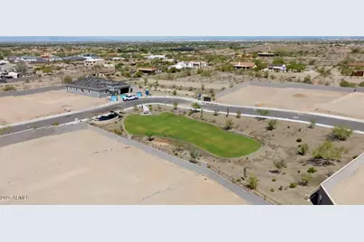 10231 S 20th Lane, Phoenix, AZ 85041 - Photo 35