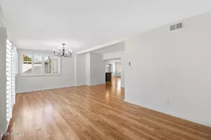 4020 N 44th Pl, Phoenix, AZ 85018 - Photo 9