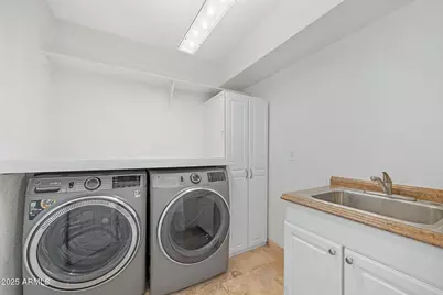 4020 N 44th Place, Phoenix, AZ 85018 - Photo 13