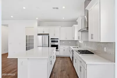 10218 S 21st Drive, Phoenix, AZ 85041 - Photo 5