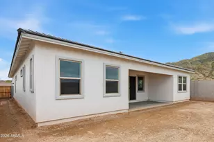 10218 S 21st Dr, Phoenix, AZ 85041 - Photo 31