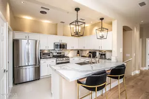 7445 E Eagle Crest Dr, Mesa, AZ 85207 - Photo 9