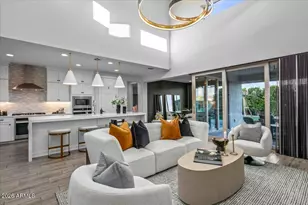 21511 N 59th Ter, Phoenix, AZ 85054 - Photo 11