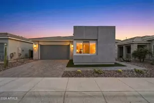 2831 E Robin Ln, Phoenix, AZ 85050 - Photo 57