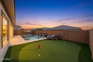 2831 E Robin Ln, Phoenix, AZ 85050 - Photo 55