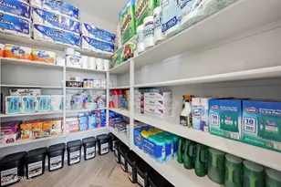 2831 E Robin Ln, Phoenix, AZ 85050 - Photo 23