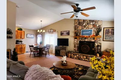 2086 Pinewood Drive, Overgaard, AZ 85933 - Photo 9